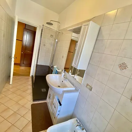 Lägenhet Beada Home, A Pochi Passi Dal Centro Storico E Da Navigli, Con Fermata Metropolitana Vicino Casa *